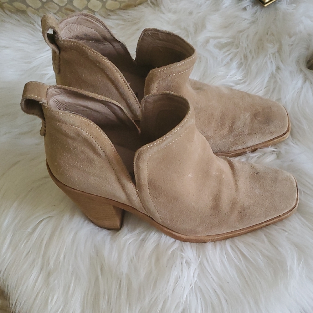 Jeffrey Campbell Tan Suede Heeled Boots
